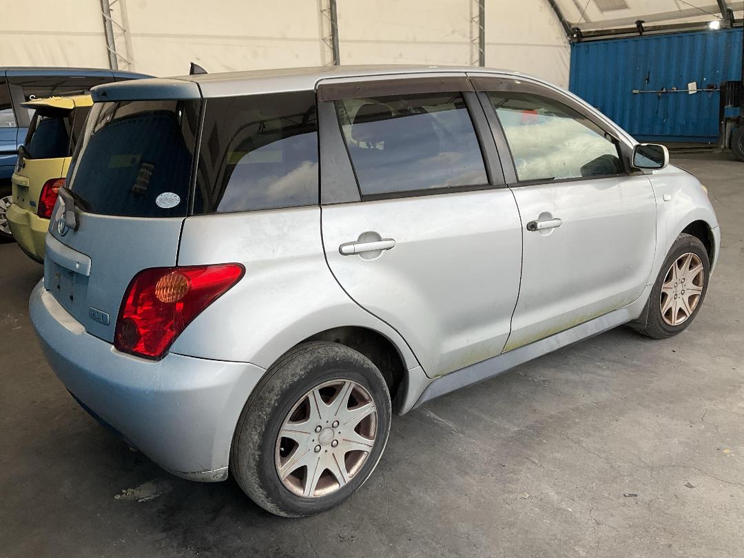 Photo '16' of Toyota IST