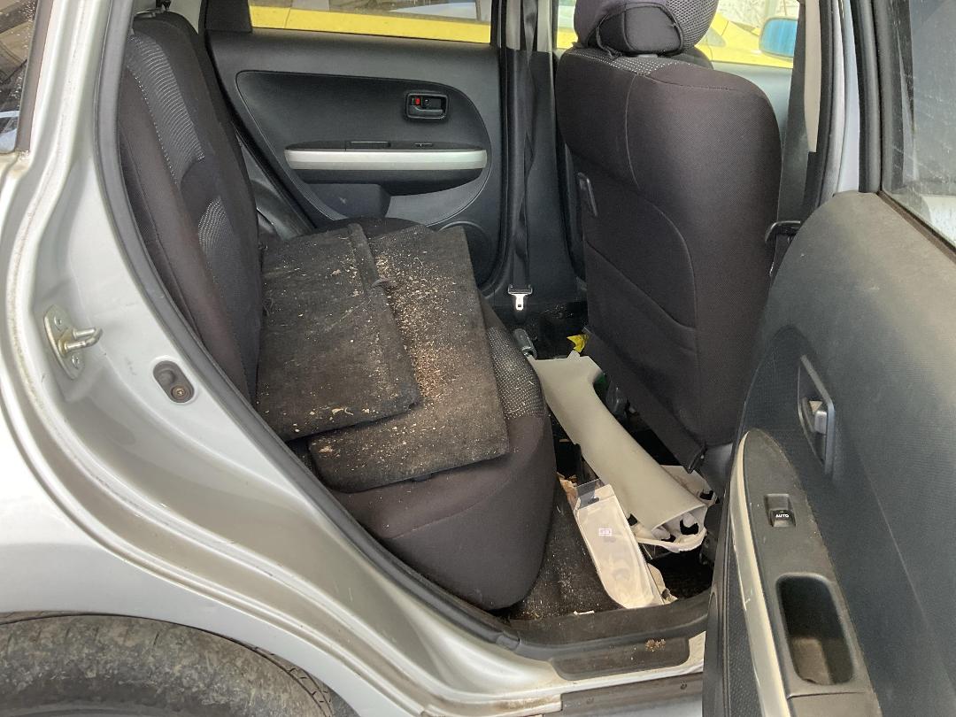 Photo '18' of Toyota IST