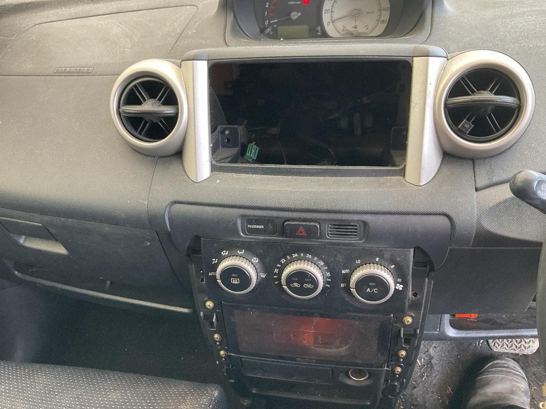 Photo '23' of Toyota IST