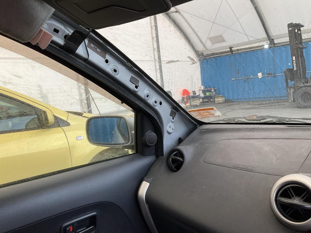 Photo '24' of Toyota IST