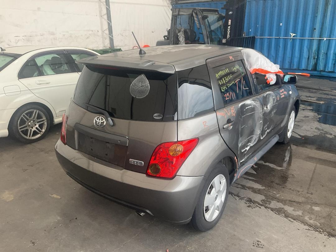 Photo '13' of Toyota IST