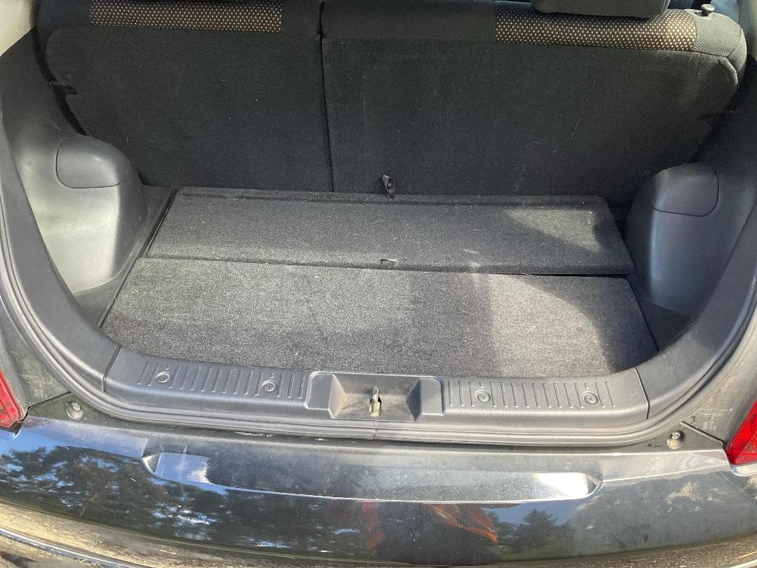 Photo '11' of Toyota IST Photo '11' of Toyota IST