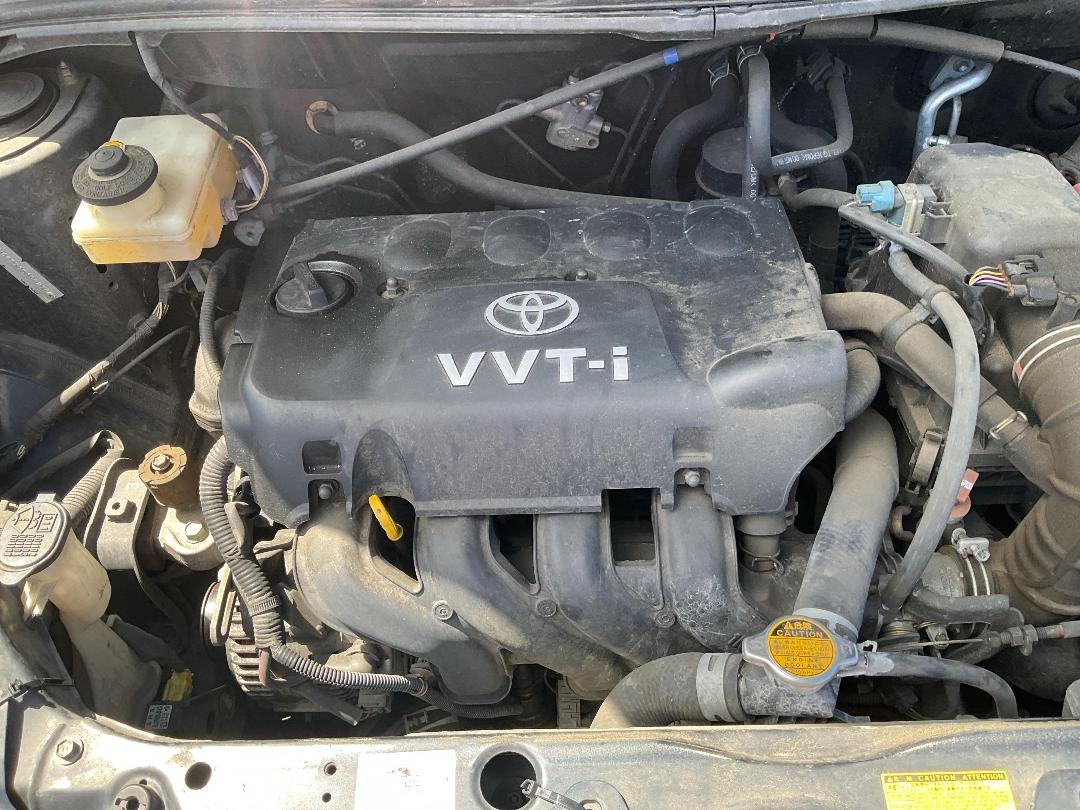 Photo '15' of Toyota IST Photo '15' of Toyota IST