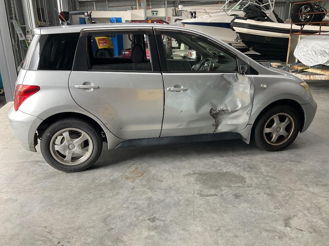 Photo '5' of Toyota IST Photo '5' of Toyota IST