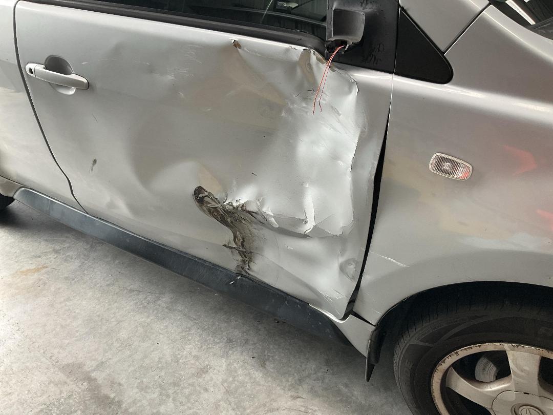 Photo '16' of Toyota IST Photo '16' of Toyota IST