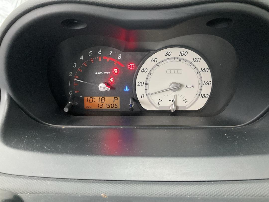 Photo '18' of Toyota IST Photo '18' of Toyota IST