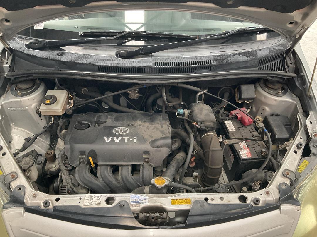 Photo '23' of Toyota IST Photo '23' of Toyota IST