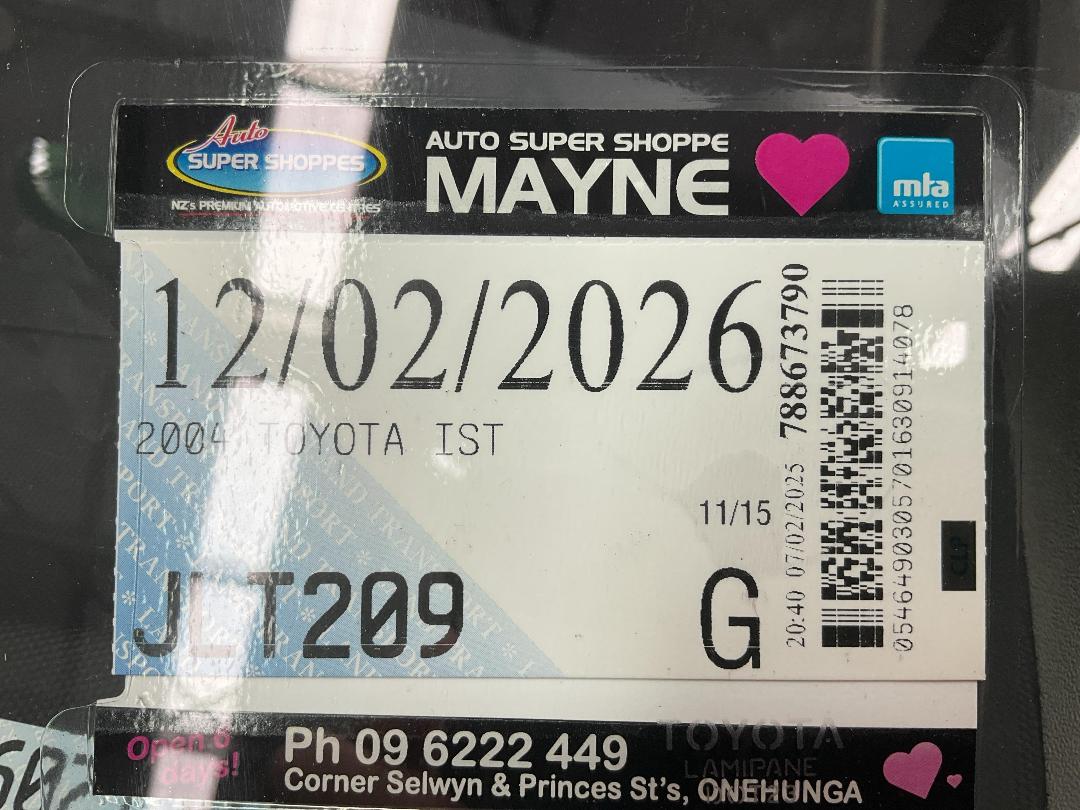 Photo '27' of Toyota IST Photo '27' of Toyota IST