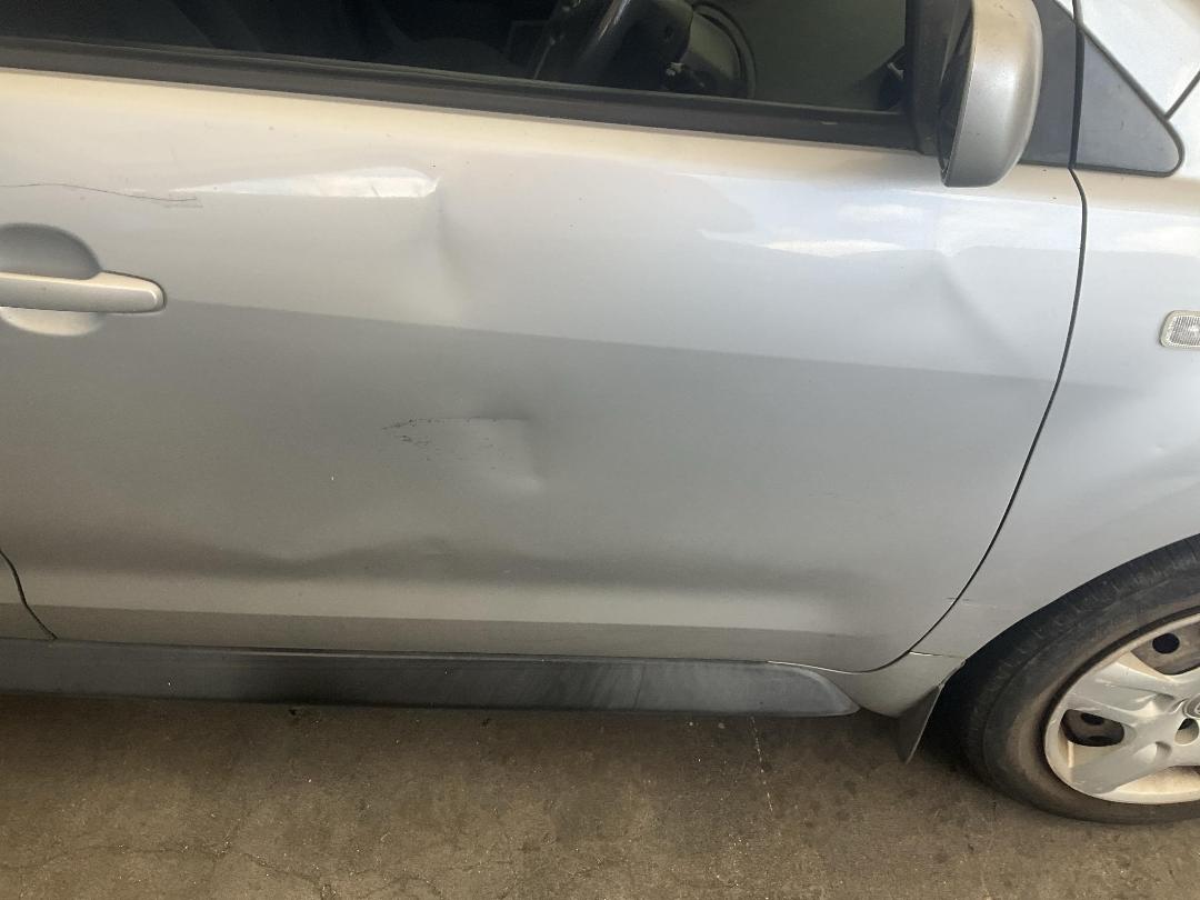 Photo '3' of Toyota IST Photo '3' of Toyota IST