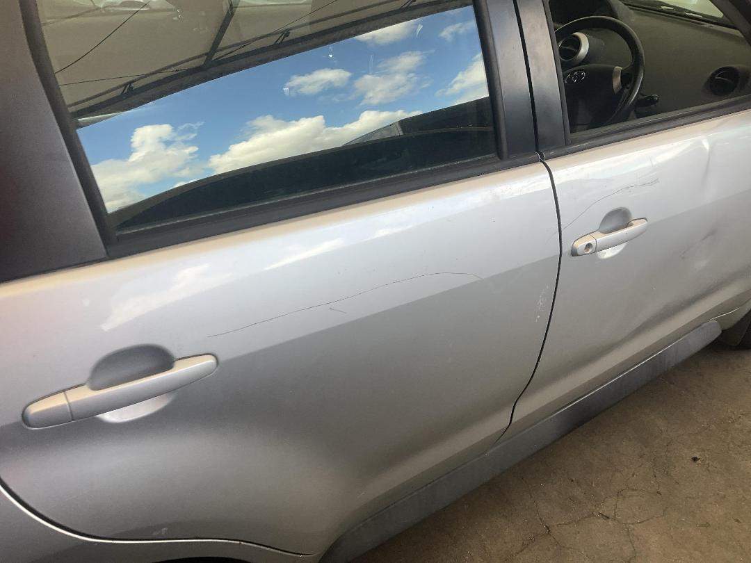 Photo '17' of Toyota IST Photo '17' of Toyota IST