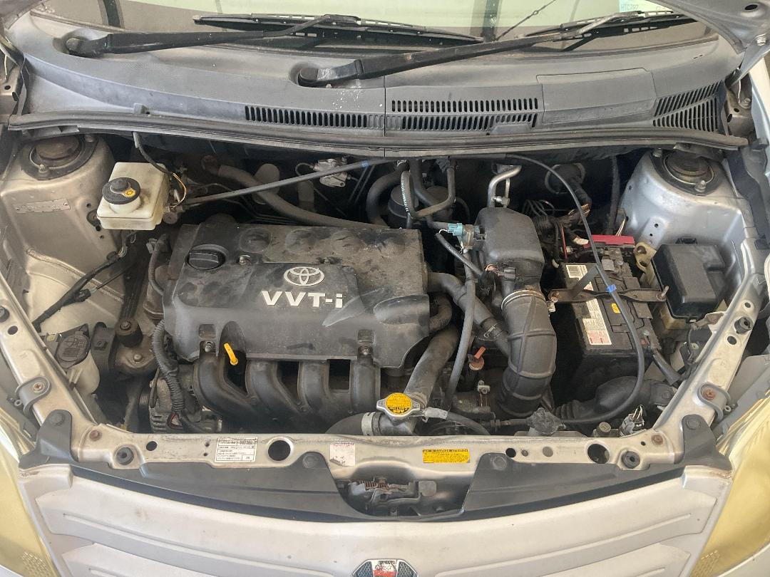 Photo '18' of Toyota IST Photo '18' of Toyota IST