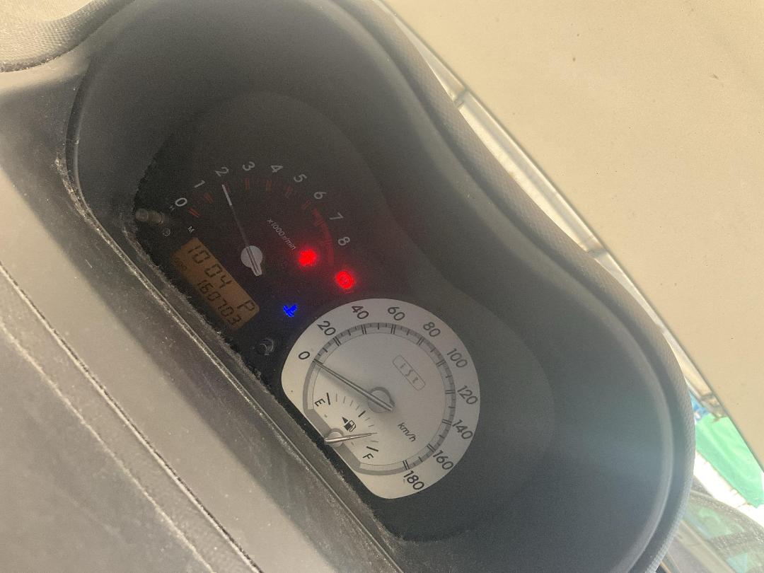 Photo '20' of Toyota IST Photo '20' of Toyota IST