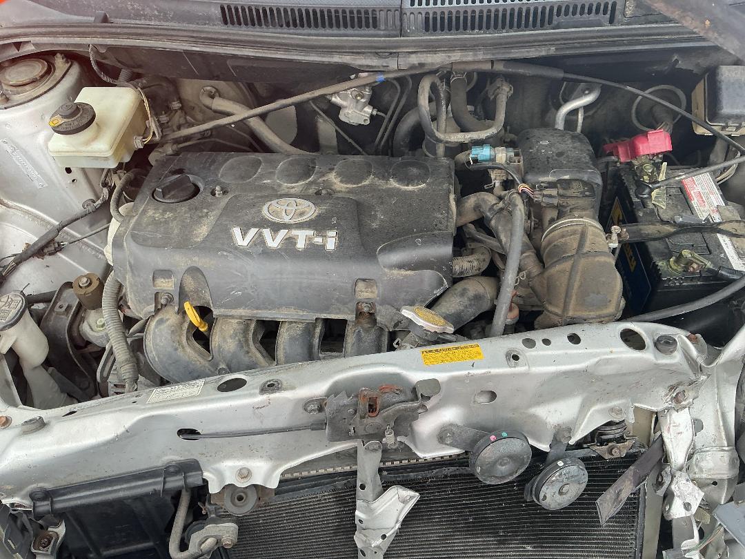 Photo '11' of Toyota IST