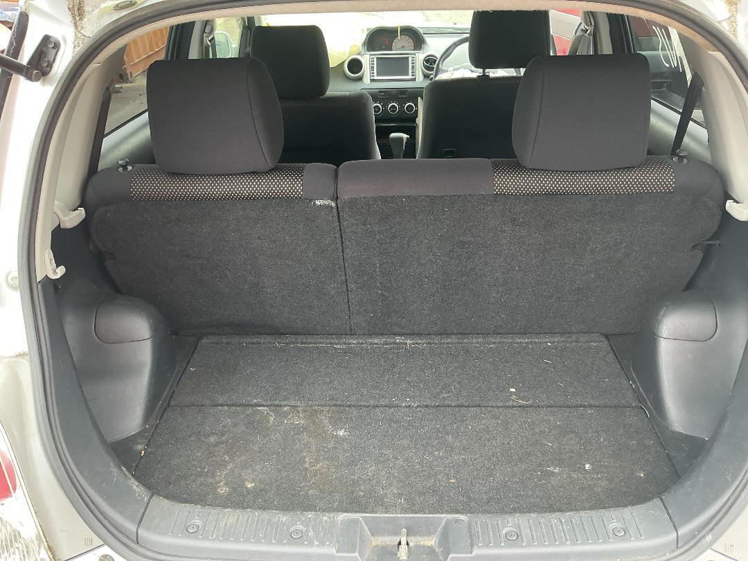 Photo '18' of Toyota IST