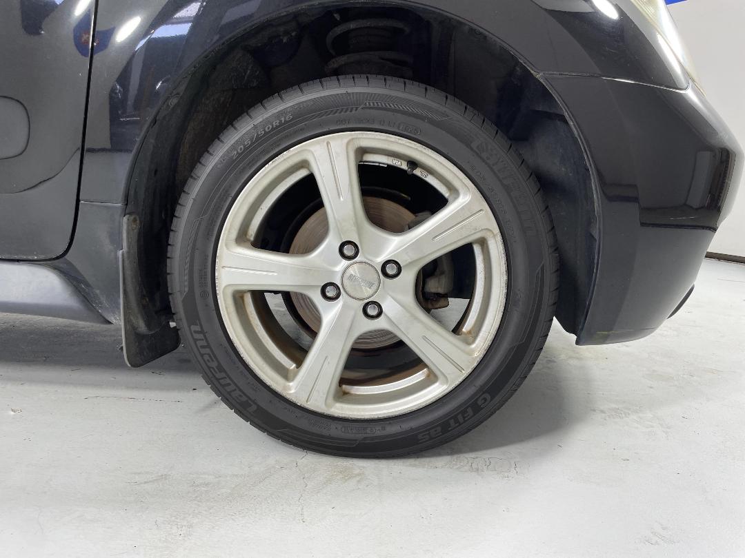 Photo '9' of Toyota IST