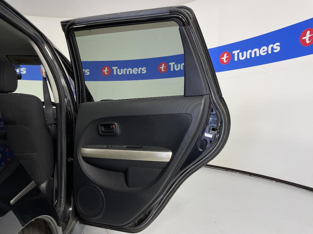 Photo '19' of Toyota IST