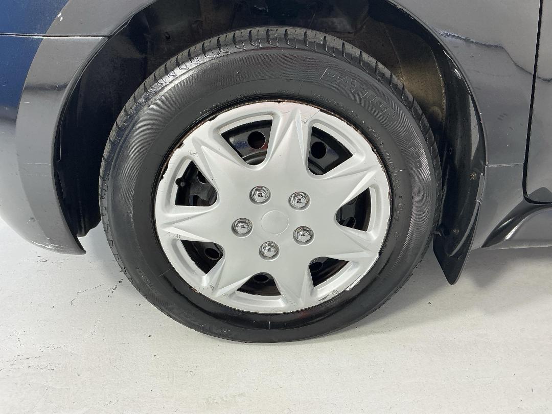 Photo '10' of Toyota IST