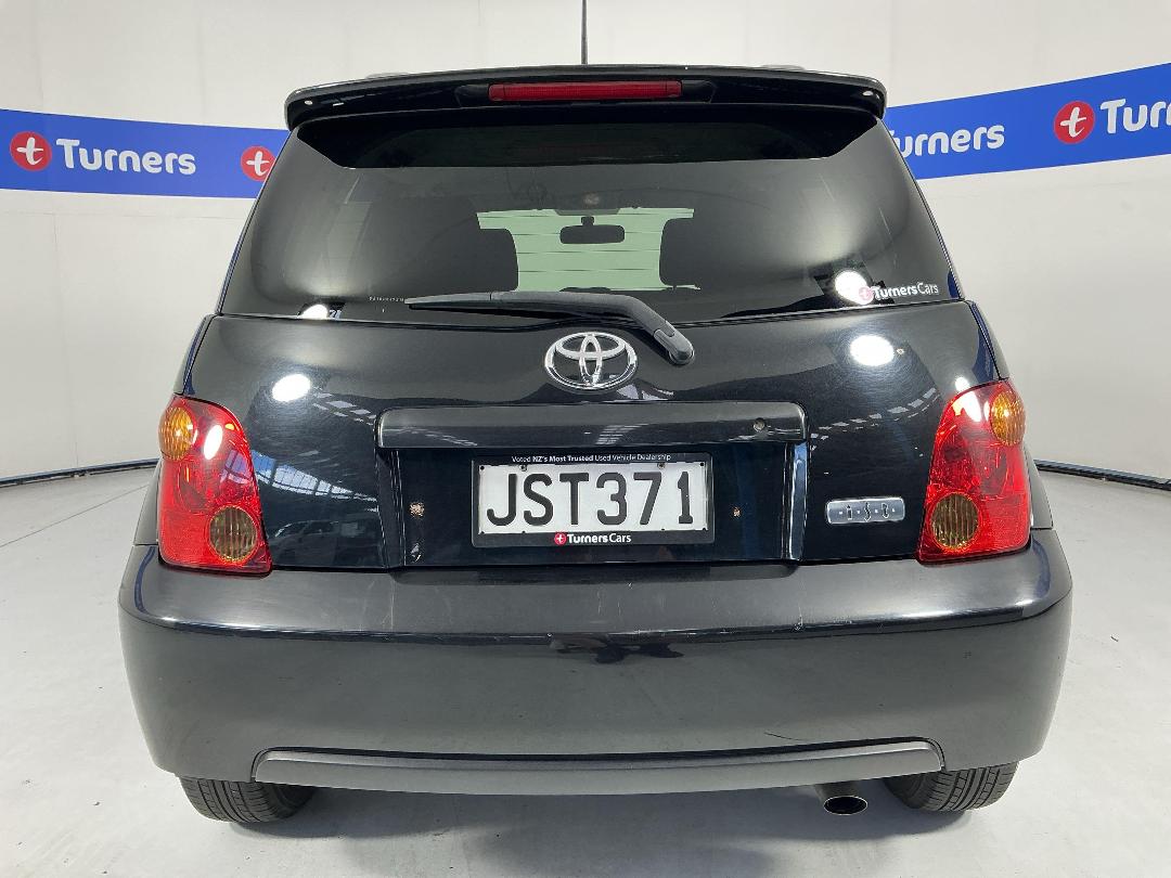 Photo '6' of Toyota IST