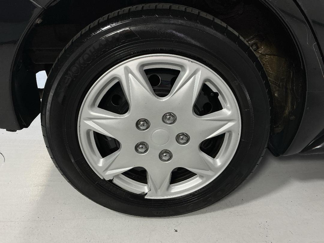 Photo '12' of Toyota IST