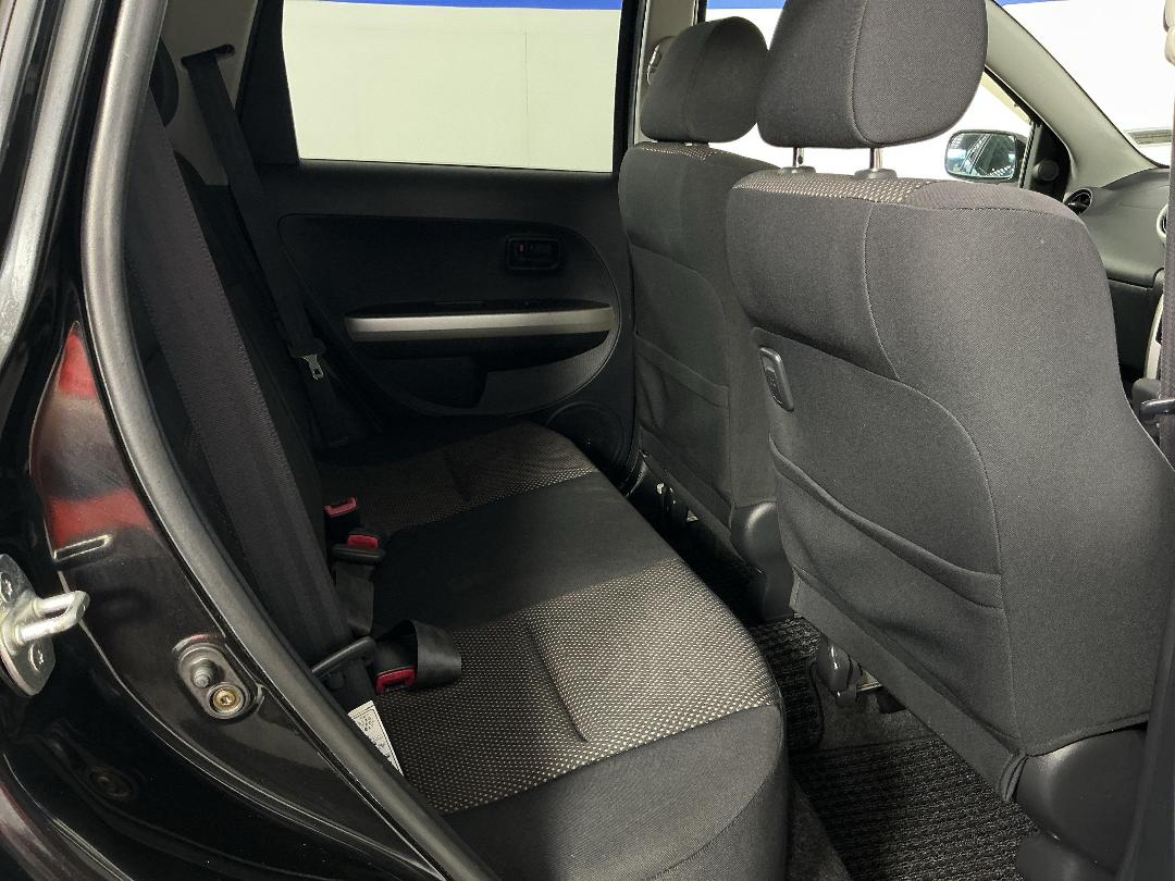 Photo '20' of Toyota IST