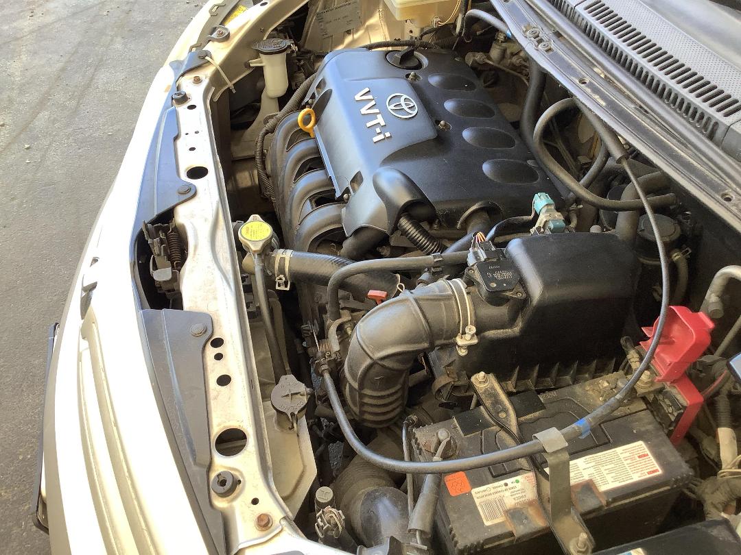 Photo '10' of Toyota IST Photo '10' of Toyota IST