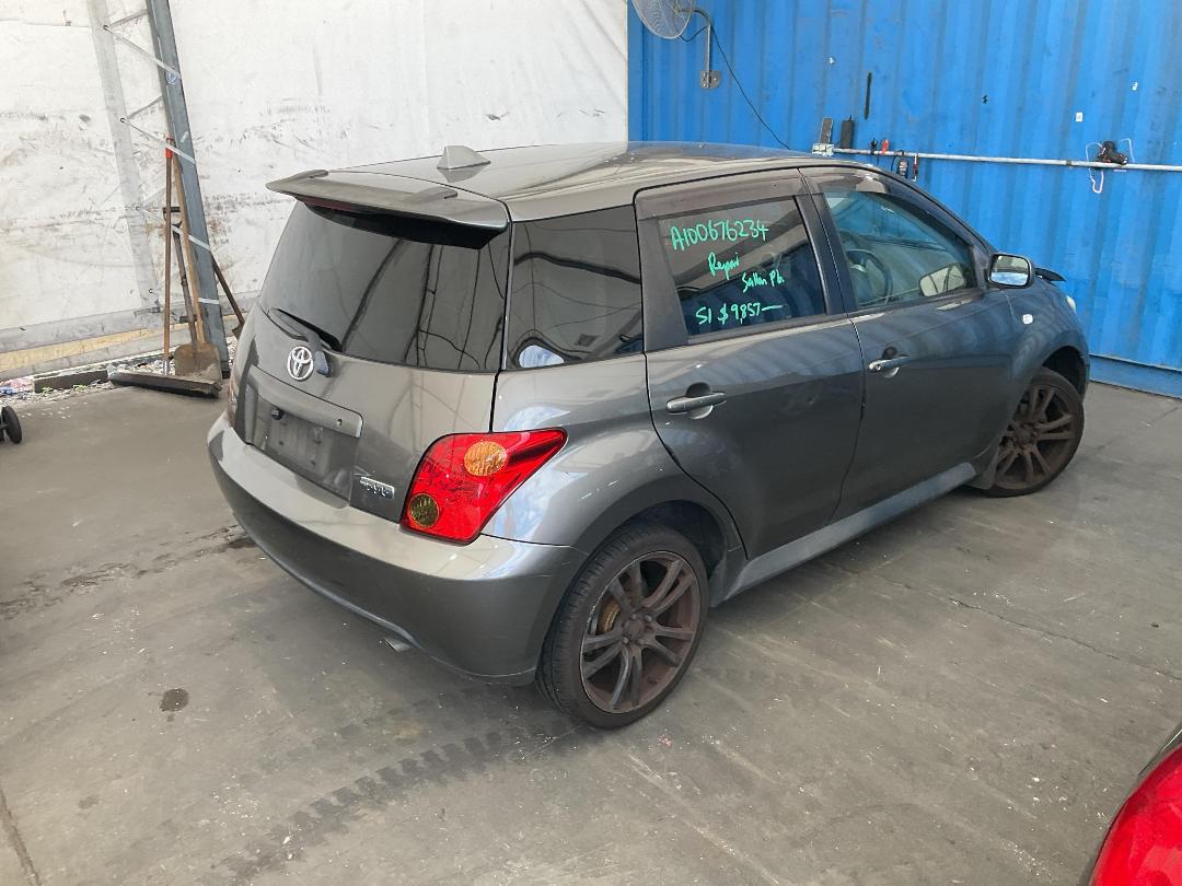 Photo '13' of Toyota IST Photo '13' of Toyota IST