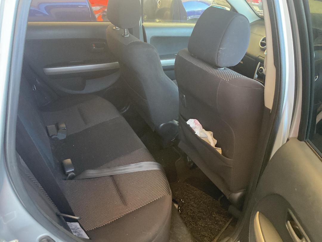 Photo '20' of Toyota IST Photo '20' of Toyota IST