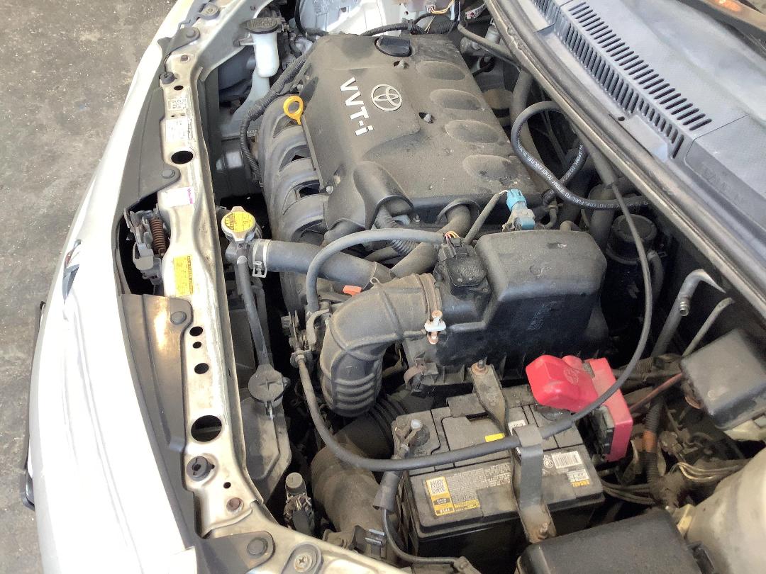 Photo '12' of Toyota IST Photo '12' of Toyota IST