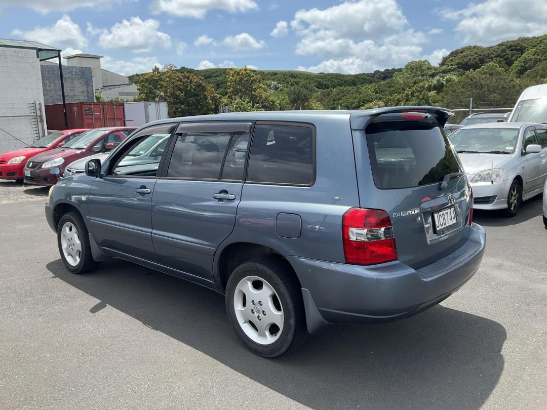 Photo '5' of Toyota Kluger Photo '5' of Toyota Kluger