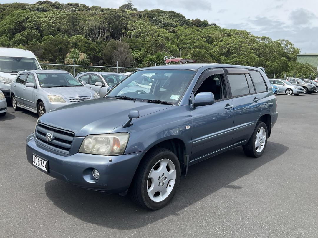 Photo '3' of Toyota Kluger Photo '3' of Toyota Kluger