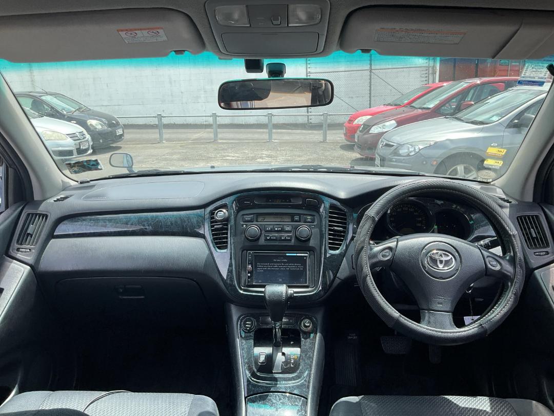 Photo '10' of Toyota Kluger Photo '10' of Toyota Kluger