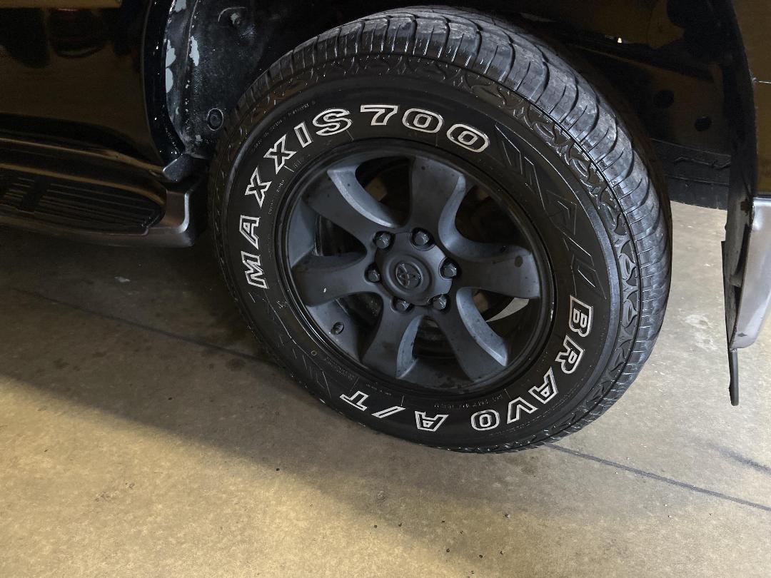 Photo '11' of Toyota Landcruiser Prado Photo '11' of Toyota Landcruiser Prado