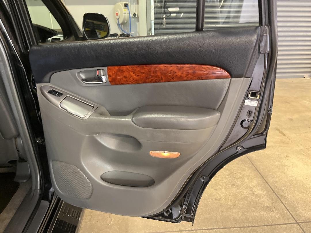 Photo '19' of Toyota Landcruiser Prado Photo '19' of Toyota Landcruiser Prado