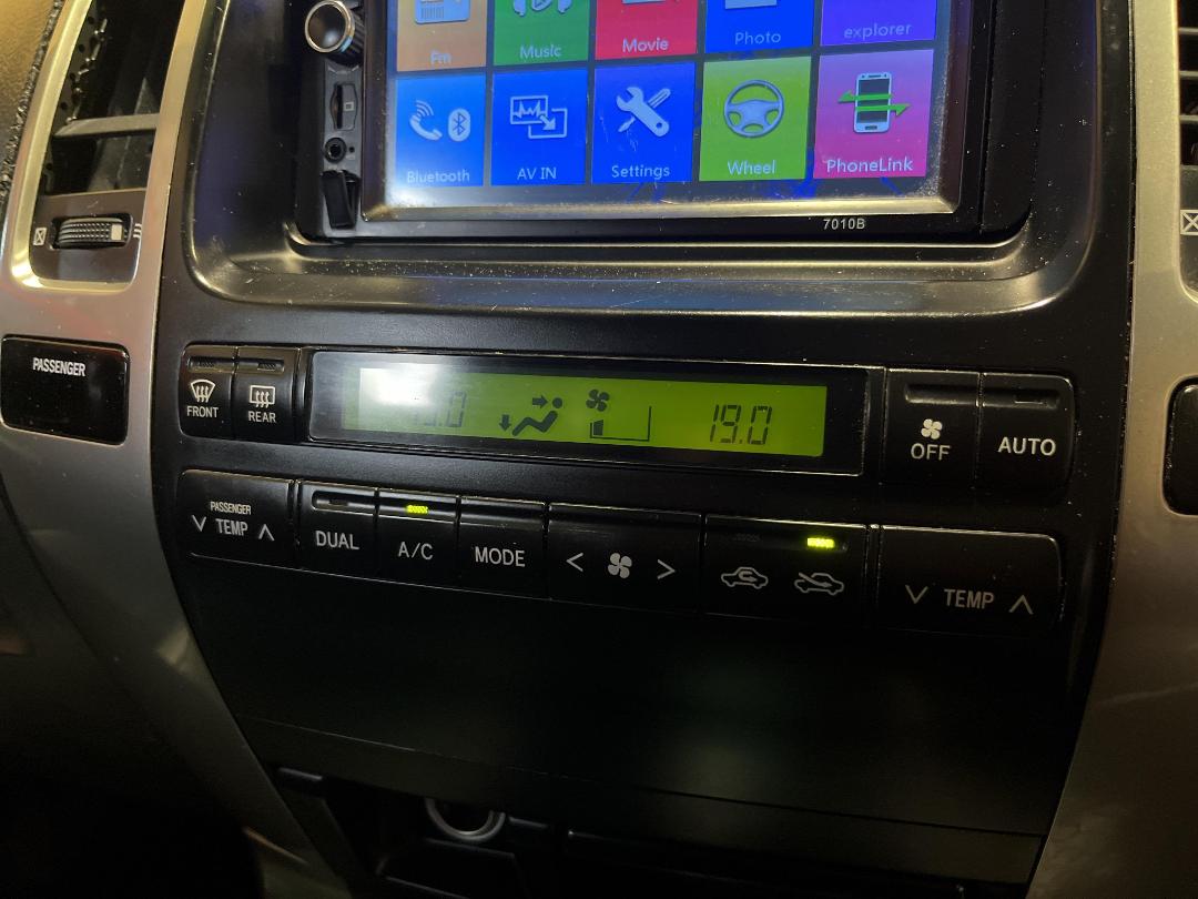 Photo '24' of Toyota Landcruiser Prado Photo '24' of Toyota Landcruiser Prado