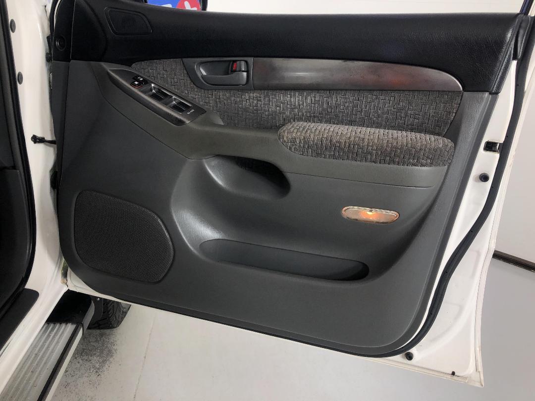 Photo '15' of Toyota Landcruiser Prado