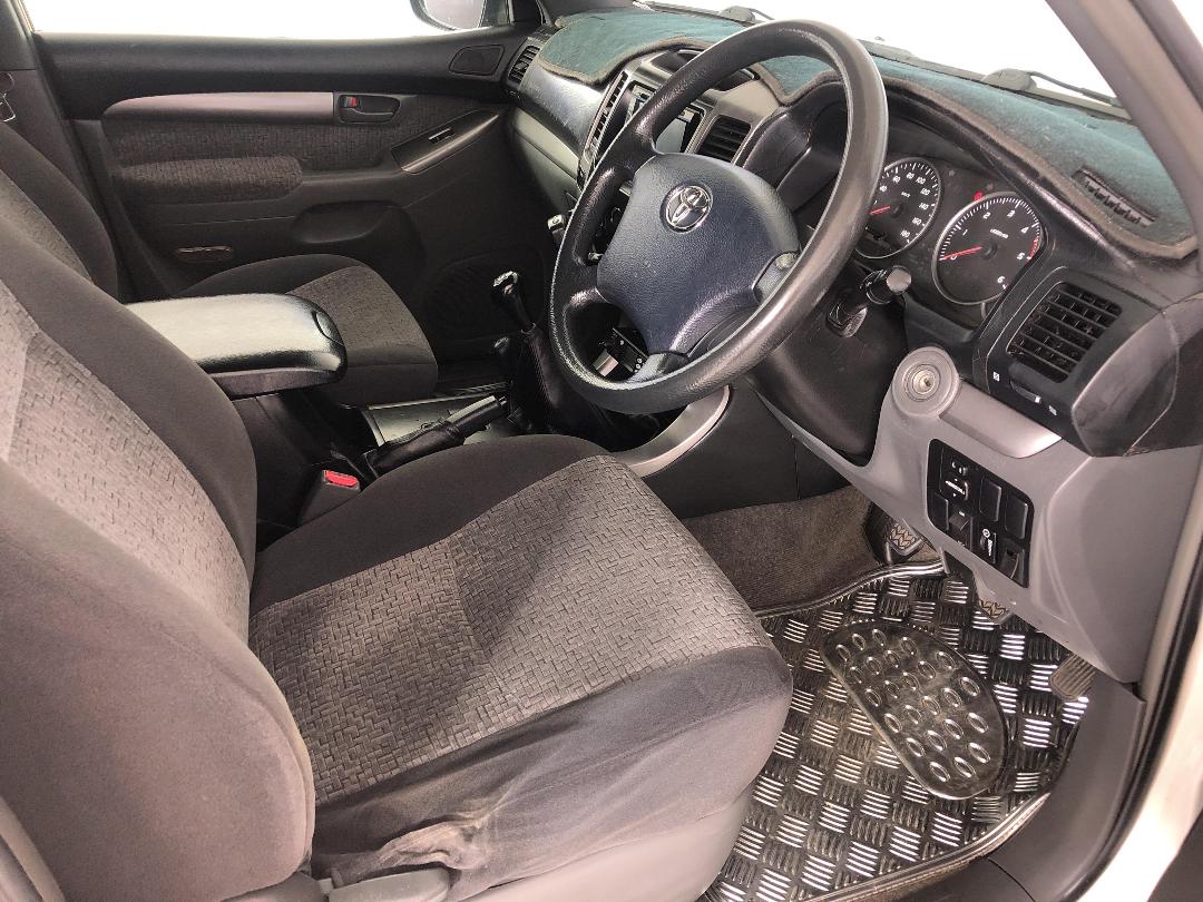 Photo '16' of Toyota Landcruiser Prado