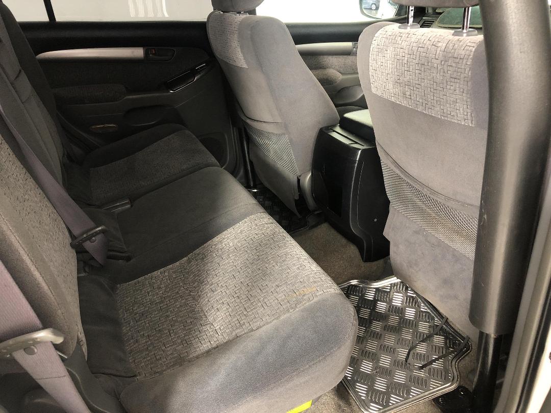 Photo '20' of Toyota Landcruiser Prado