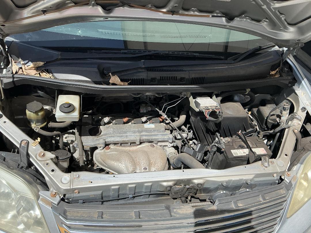 Photo '15' of Toyota Noah