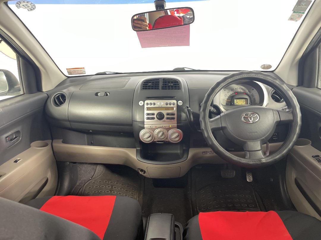 Photo '15' of Toyota Passo Photo '15' of Toyota Passo