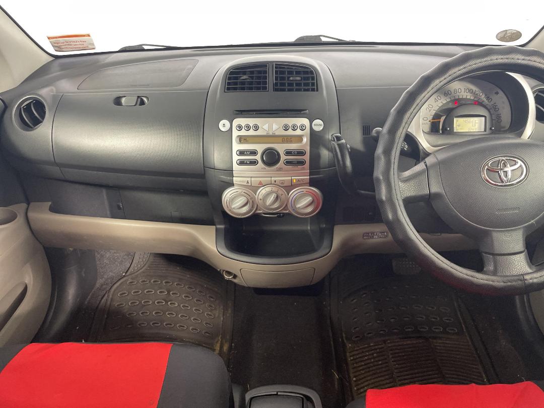 Photo '16' of Toyota Passo Photo '16' of Toyota Passo