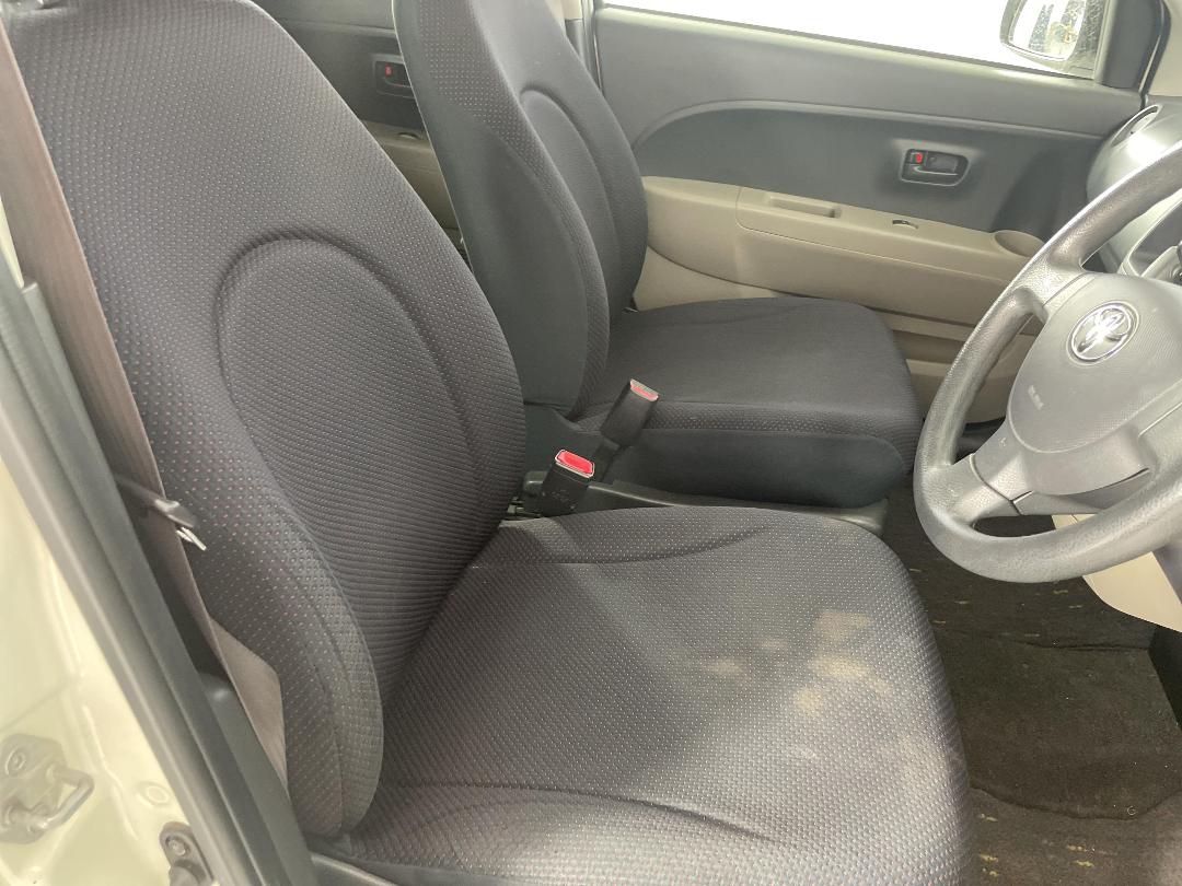 Photo '16' of Toyota Passo