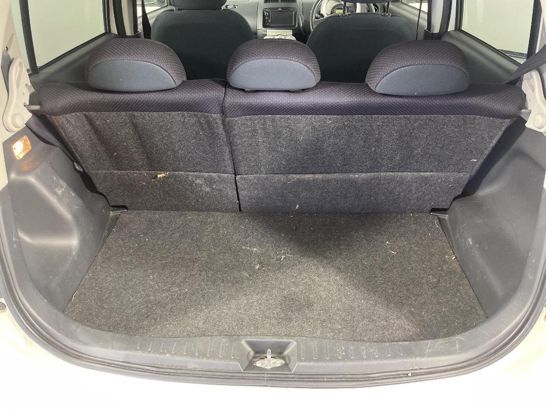 Photo '14' of Toyota Passo