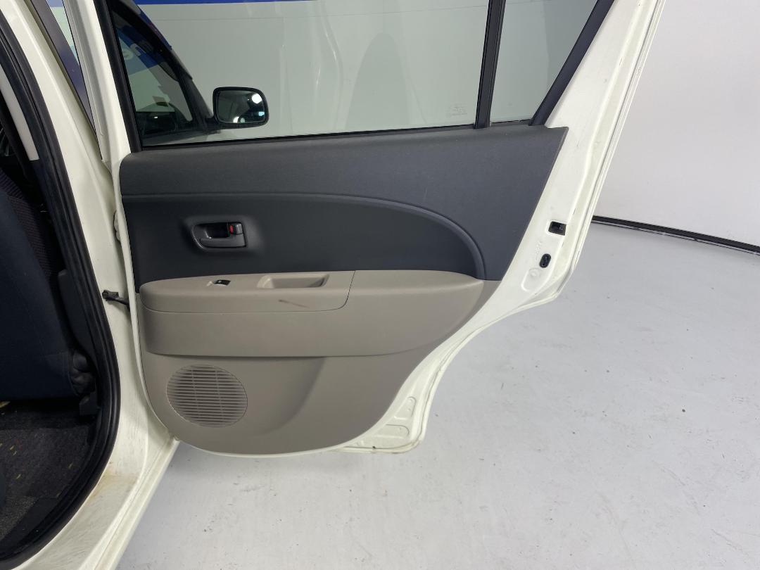 Photo '19' of Toyota Passo