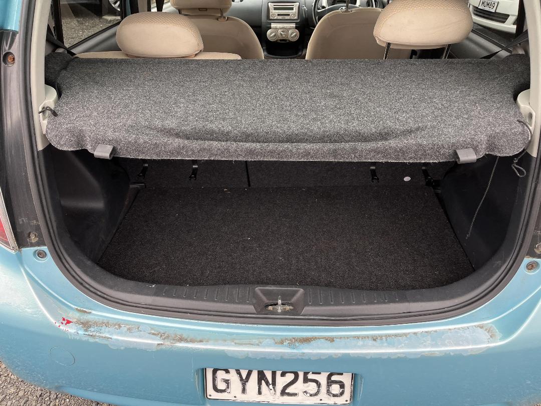 Photo '12' of Toyota Passo Photo '12' of Toyota Passo