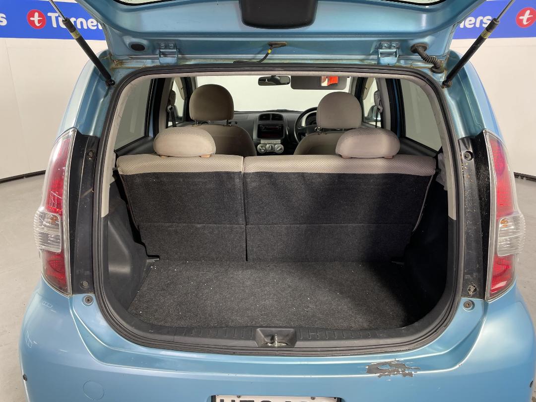 Photo '14' of Toyota Passo