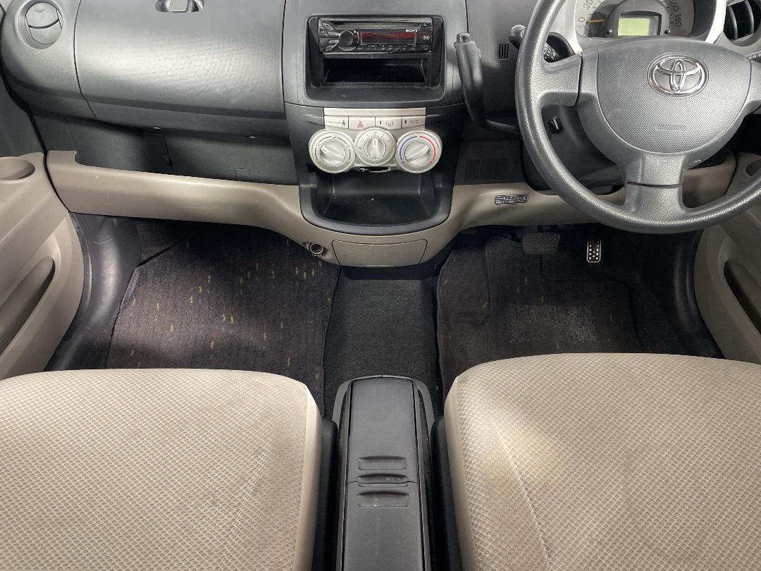 Photo '18' of Toyota Passo