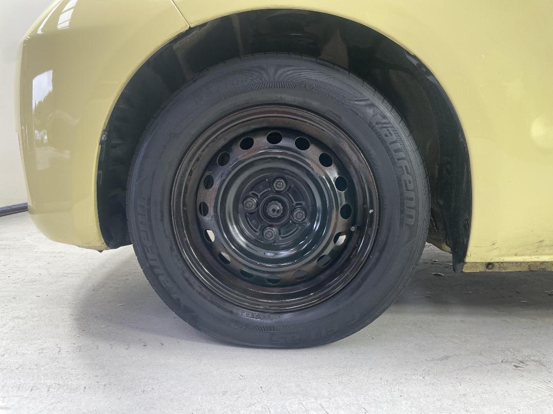 Photo '10' of Toyota Porte