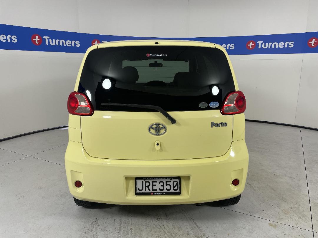 Photo '6' of Toyota Porte