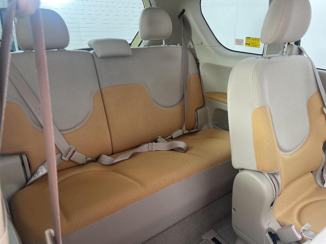 Photo '19' of Toyota Porte