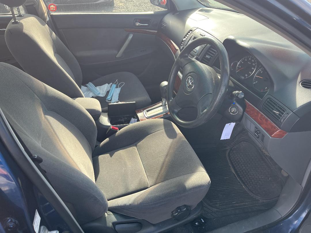 Photo '14' of Toyota Premio